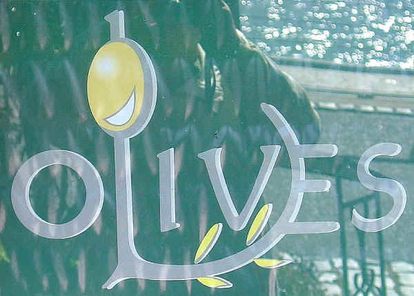 olives.JPG (59690 bytes)
